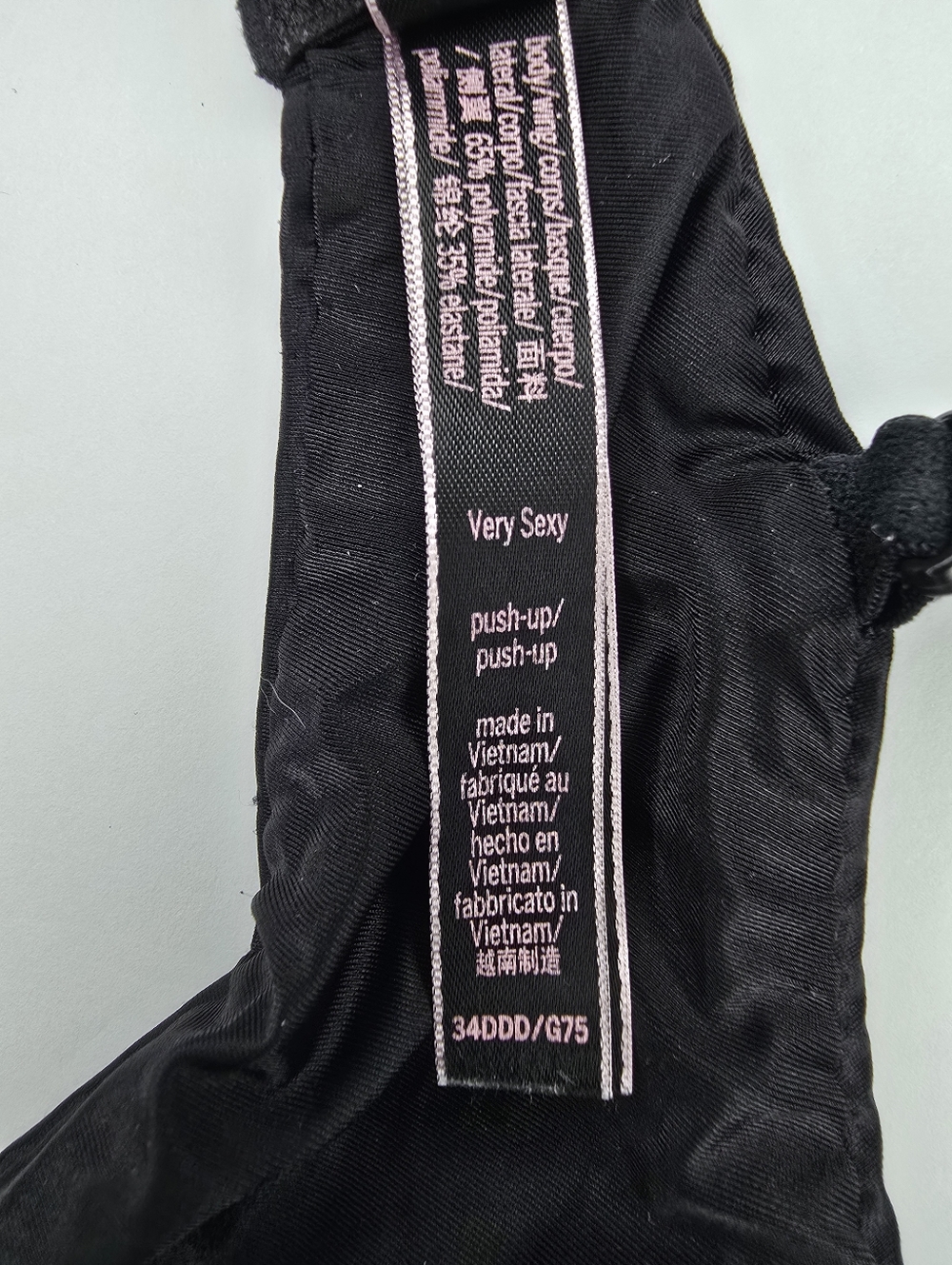 Victoria’s Secret Very Sexy Push Up Bra Black 34DDD - Picture 8 of 8